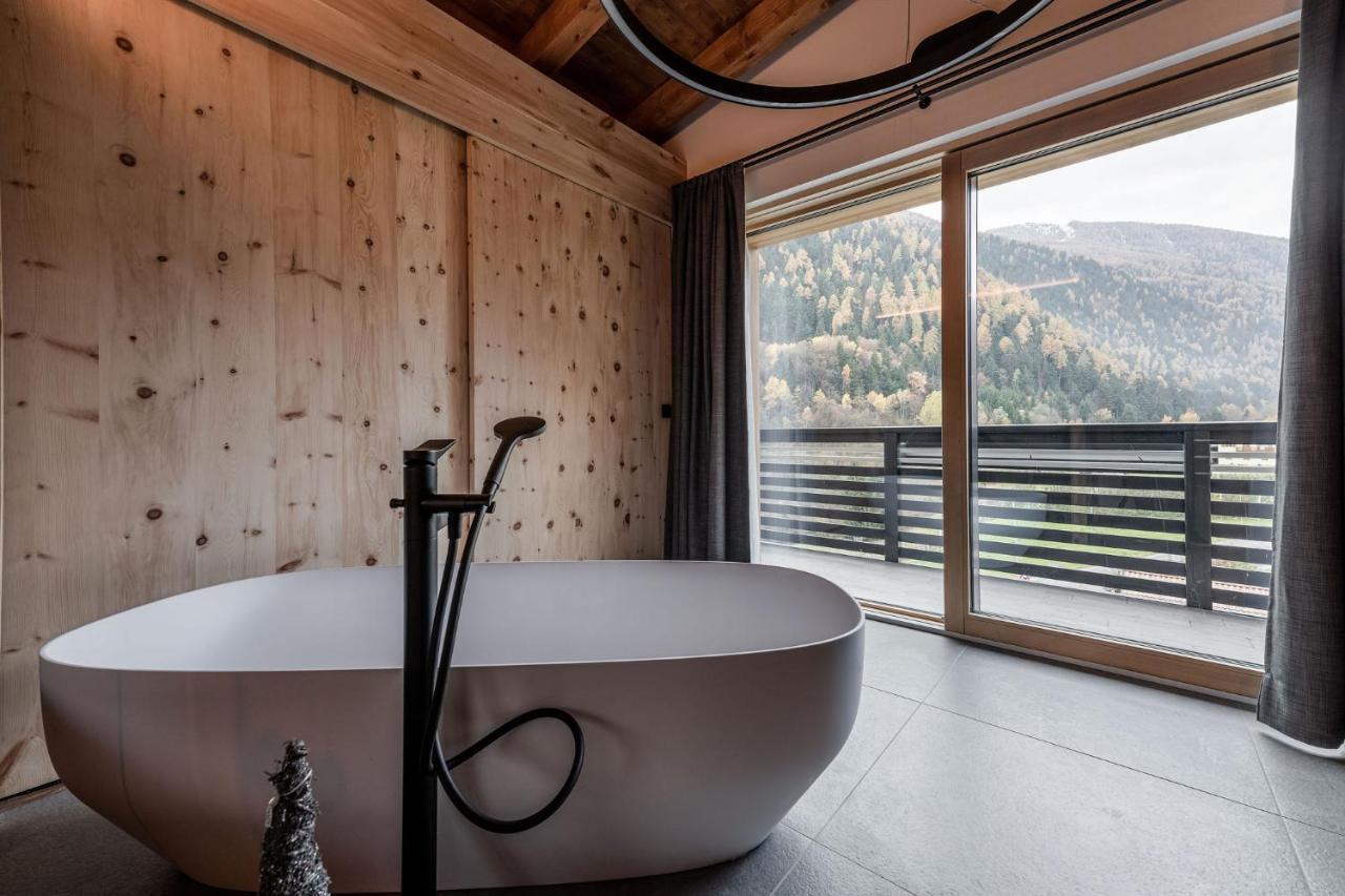 Nidaris - Luxury Private Spa Suites มาเล ภายนอก รูปภาพ