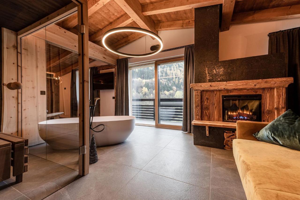 Nidaris - Luxury Private Spa Suites มาเล ภายนอก รูปภาพ