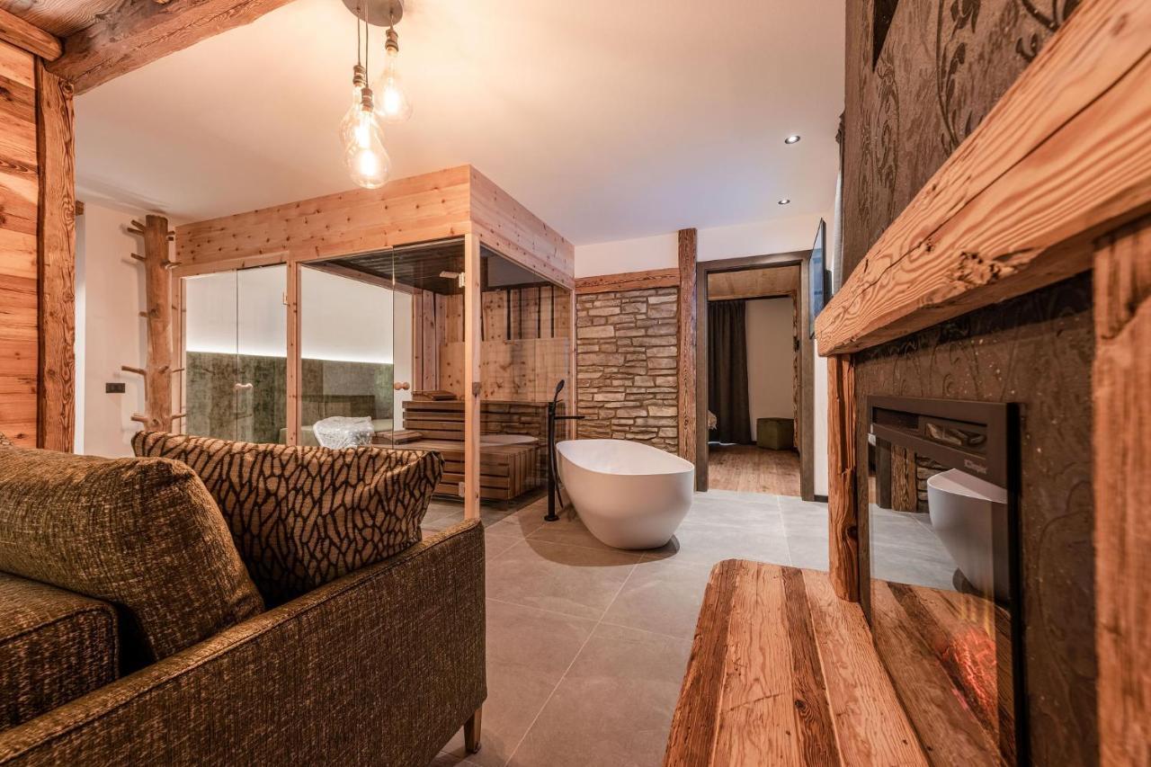 Nidaris - Luxury Private Spa Suites มาเล ภายนอก รูปภาพ