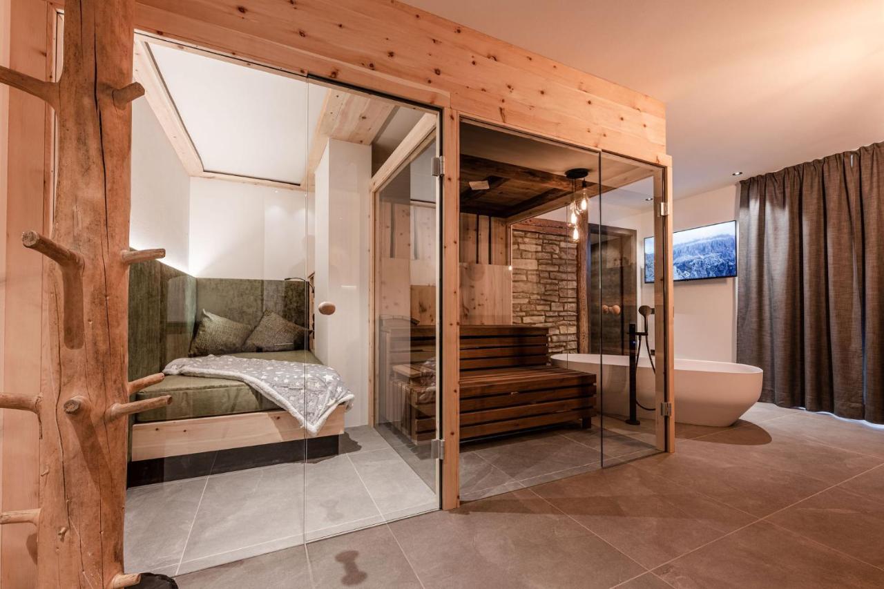 Nidaris - Luxury Private Spa Suites มาเล ภายนอก รูปภาพ