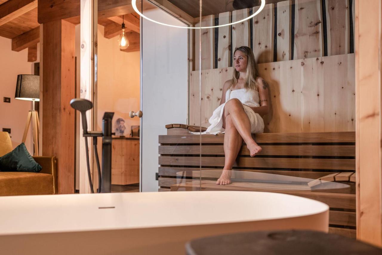 Nidaris - Luxury Private Spa Suites มาเล ภายนอก รูปภาพ